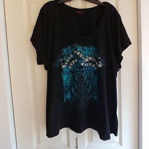 💜TORRID Graffiti Tee Size 4
